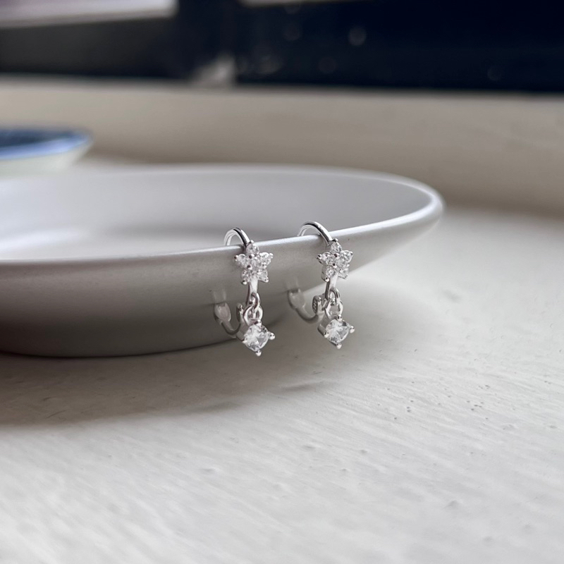 【Moonsee】純銀易扣-星星垂吊圓鑽