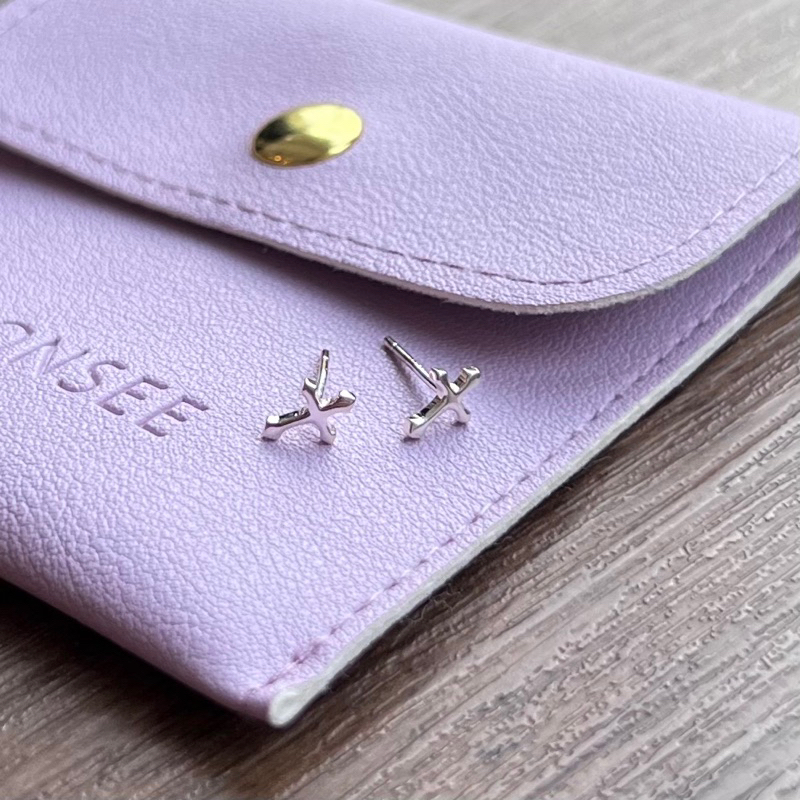 【Moonsee】純銀耳針-有角十字架