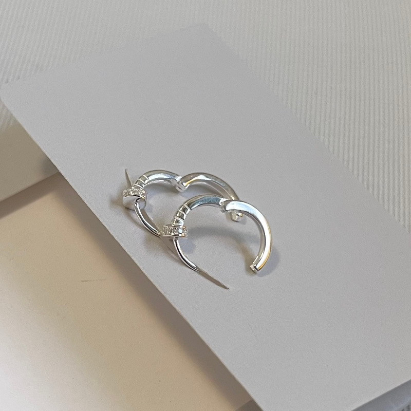 【Moonsee】純銀易扣-個性銀釘鑽