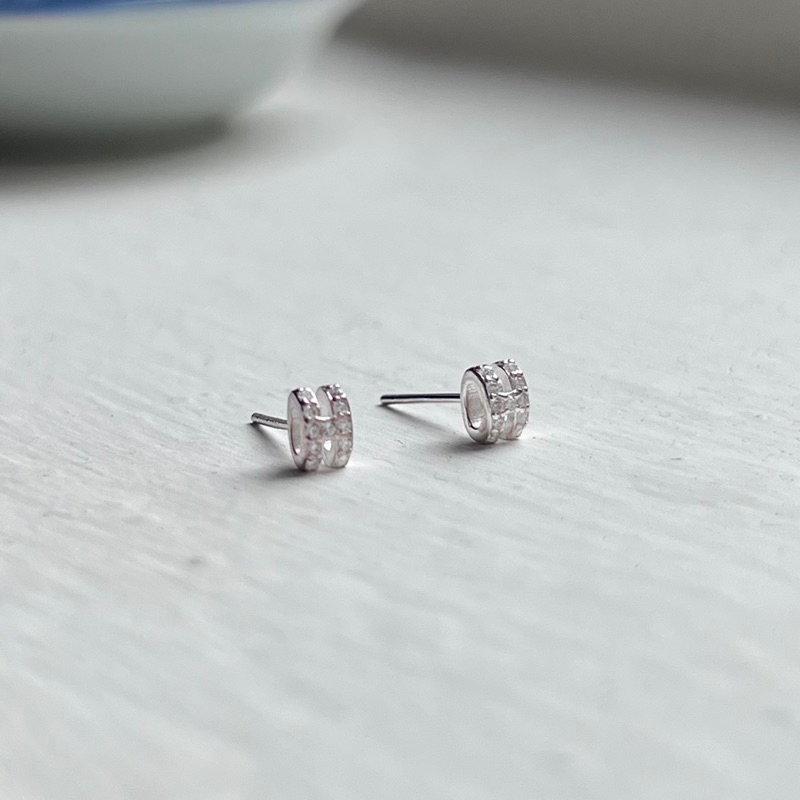 【Moonsee】純銀耳針-小H滿鑽立體3mm